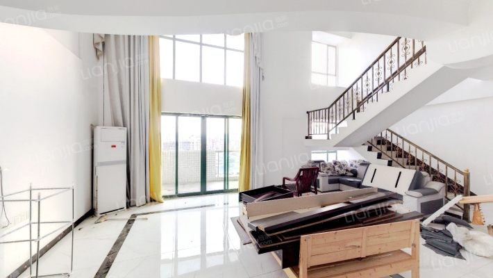 长富广场二手房实景图