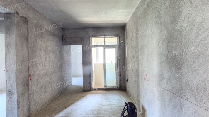 爱加欧郡2期二手房实景图