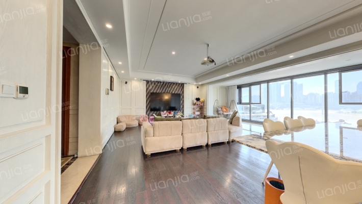 长嘉汇一期二手房实景图