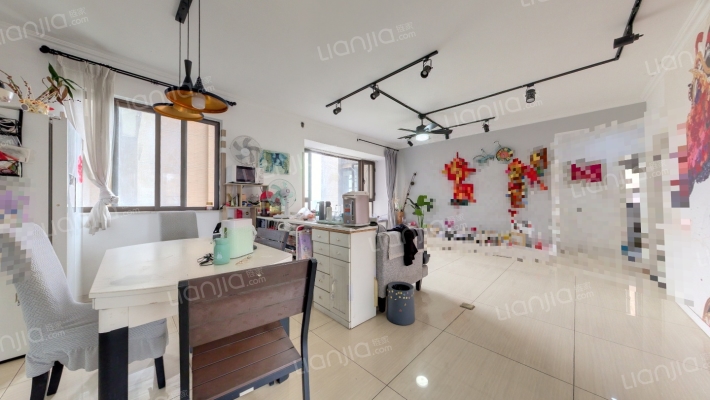 南湖世纪二手房实景图