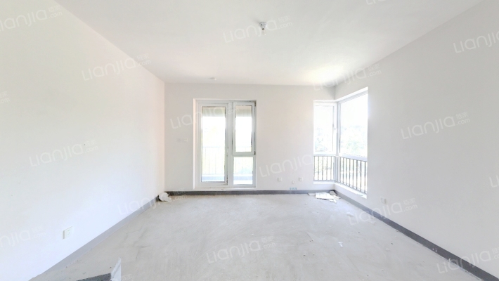 青岛小镇林溪西区二手房实景图