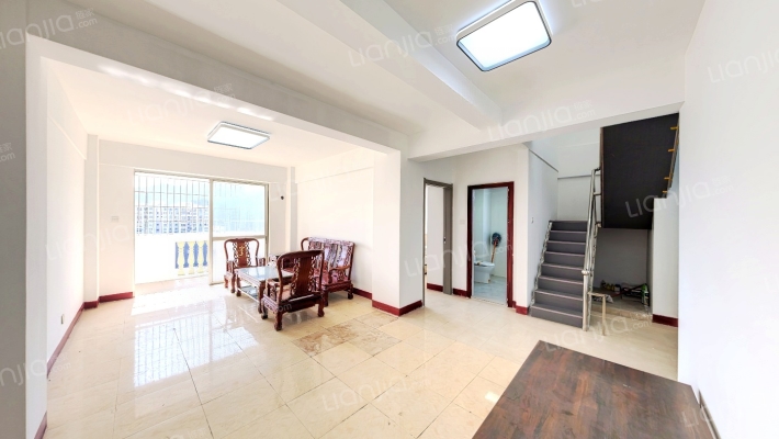 民盛商厦二手房实景图