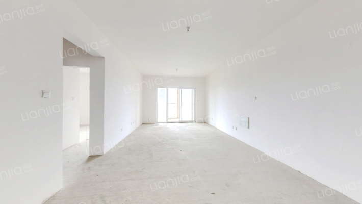 金舆名苑二手房实景图