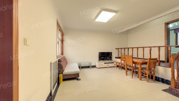 鼎业花苑二手房实景图