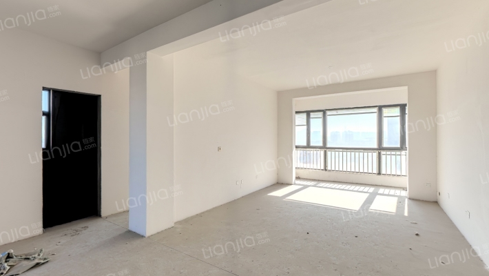 东恒嘉苑二手房实景图