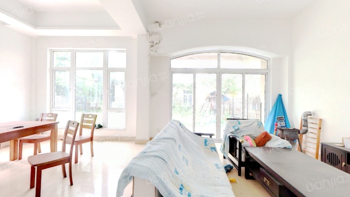 碧桂园滨湖城碧湖翠柳苑二手房实景图