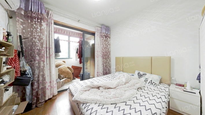 城市绿洲花园综合楼二手房实景图