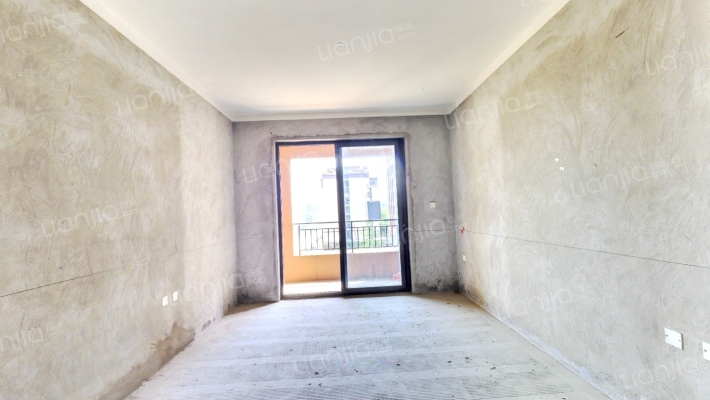 联发公园里二手房实景图