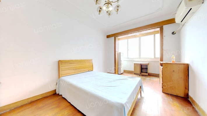 闸北场中公寓二手房实景图