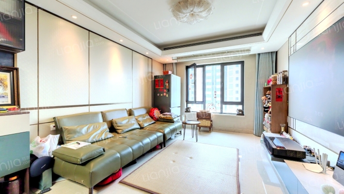 绿地海珀云翡二手房实景图