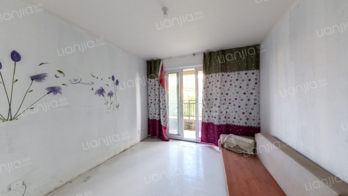 鸿威鸿景雅园二手房实景图