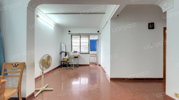 新兴白云花园二手房实景图