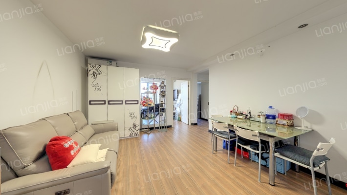 北京香颂三期二手房实景图