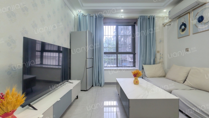 机车厂宿舍二手房实景图