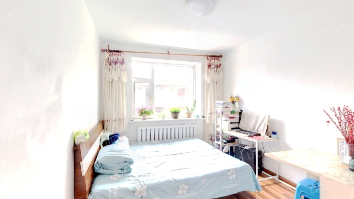 卫生厅宿舍二手房实景图