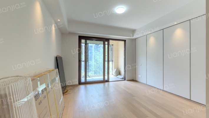 绿城云栖玫瑰园二手房实景图