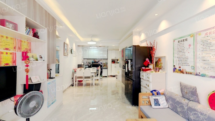 沿河商住区二手房实景图