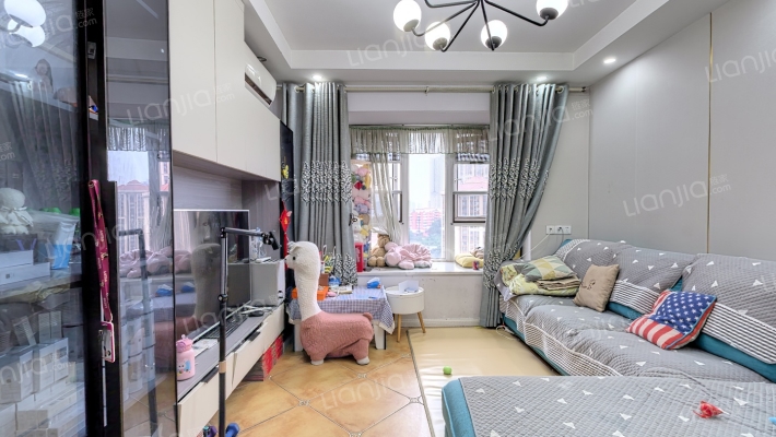 蓝光御江台二手房实景图