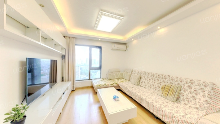 万科金润华府二手房实景图