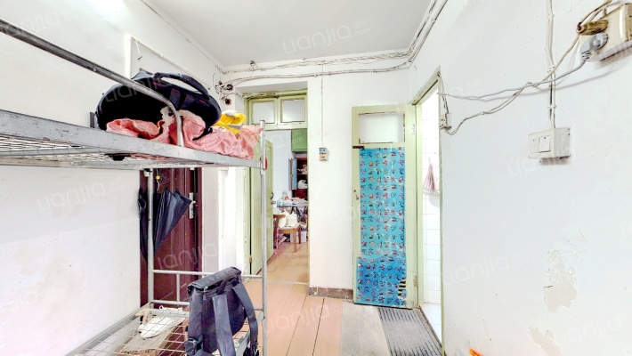 尹江岸二村二手房实景图