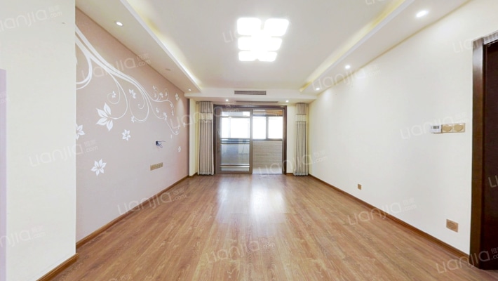 莉湖花园二手房实景图