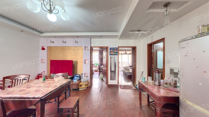 草芳新苑二手房实景图