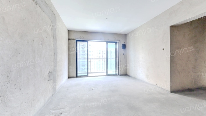 荣佳国韵三期二手房实景图