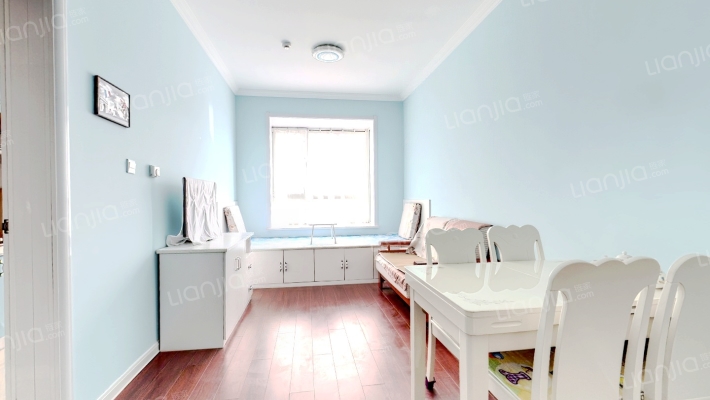 凭海临风二手房实景图