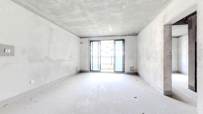 中交荣域C区二手房实景图