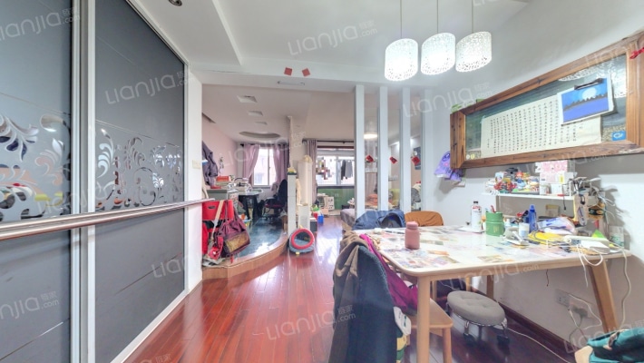 银和家园二手房实景图