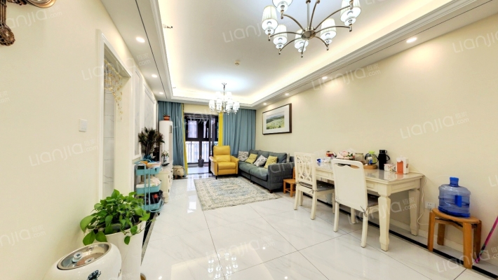 海尔国际广场二手房实景图