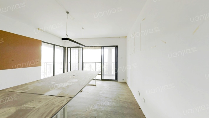 绿地国际花都蓝蝶苑二手房实景图