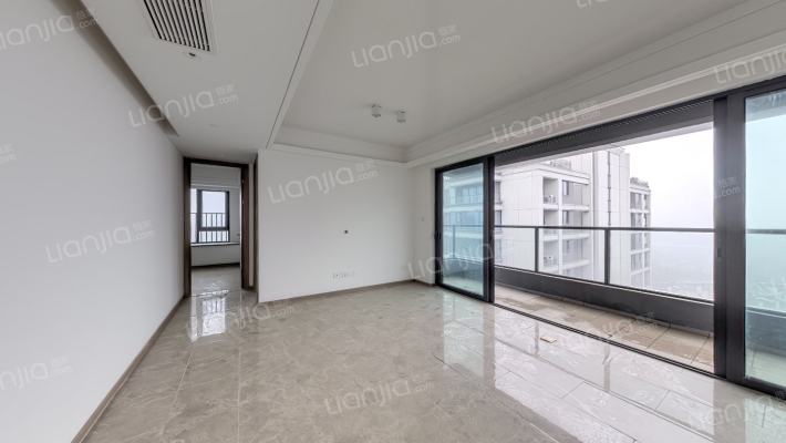 绿地潮悦江山城二手房实景图