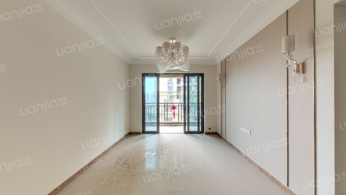 恒大云湖上郡御龙台3组团7.2期二手房实景图