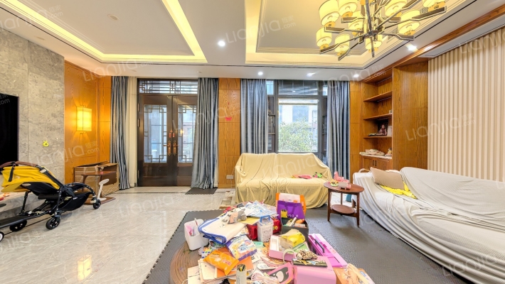 秦馀山庄二手房实景图