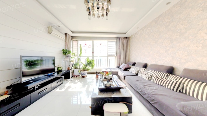 尚东绿洲三期二手房实景图