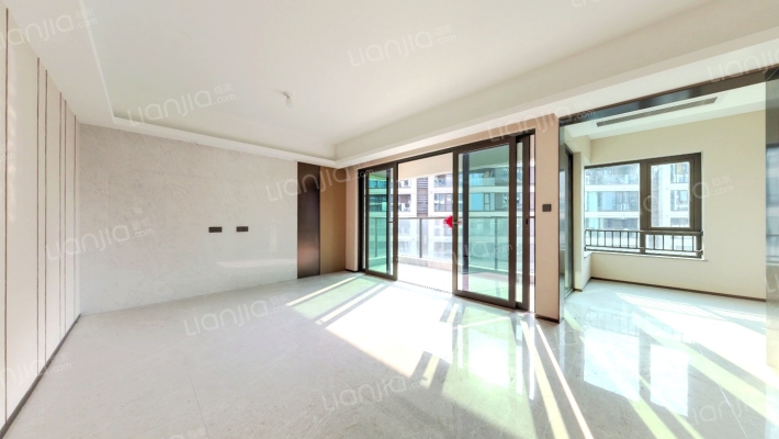 凯德玖悦华章二手房实景图