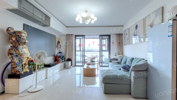 新世界云逸二手房实景图