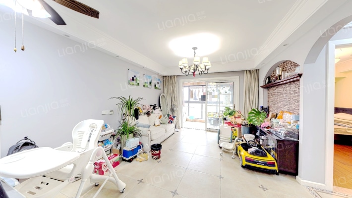 印象巴黎二手房实景图