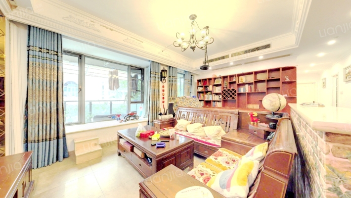 御龙山一期二手房实景图