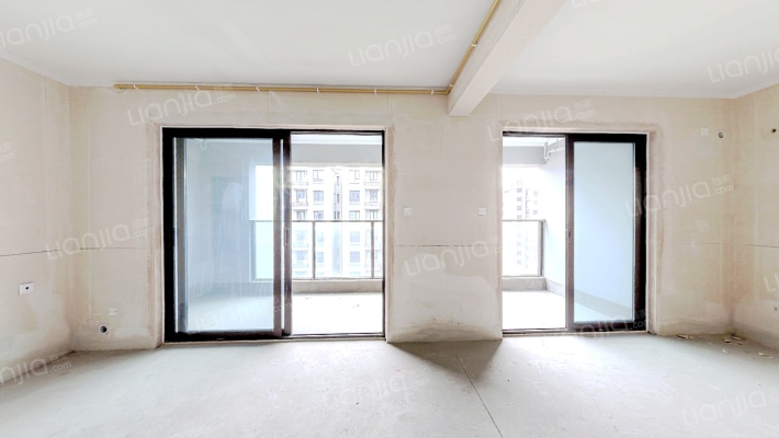 新力云映凤园二手房实景图