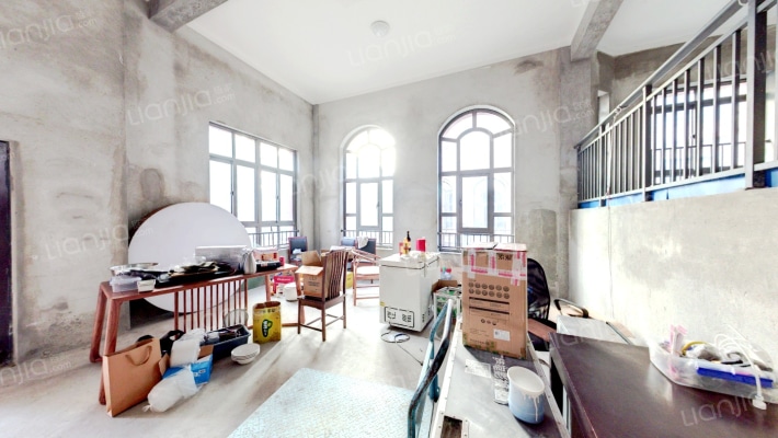 金色荣湾二手房实景图