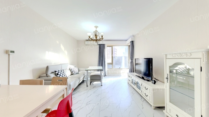 大西洋新城E区二手房实景图