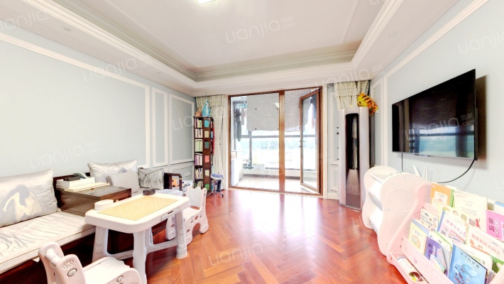 海尔海逸公馆二手房实景图