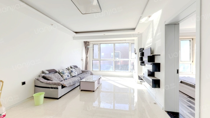 香槟新坐标二手房实景图