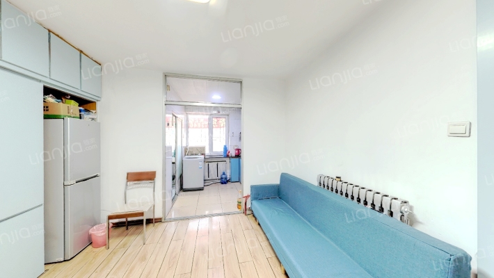 白松小区二手房实景图