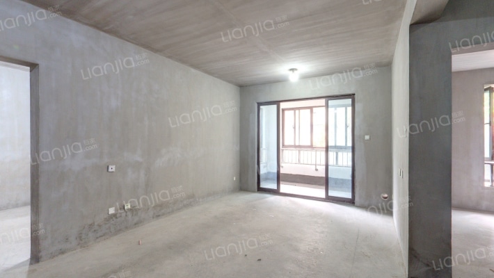 亲湖苑C区二手房实景图