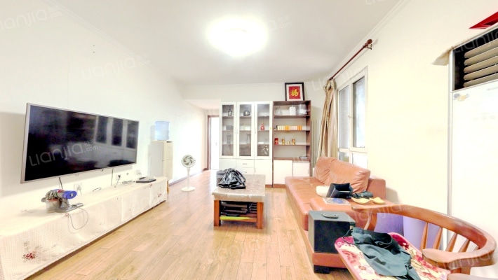 学院派二手房实景图