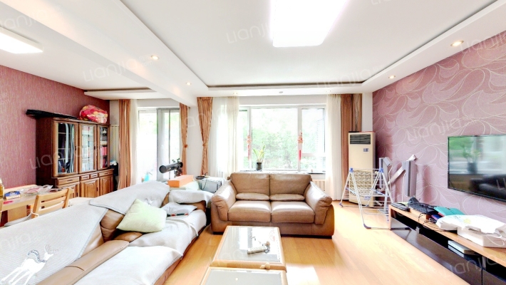 万科城一期二手房实景图