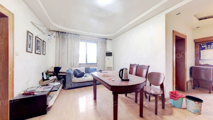 泰山花苑二手房实景图